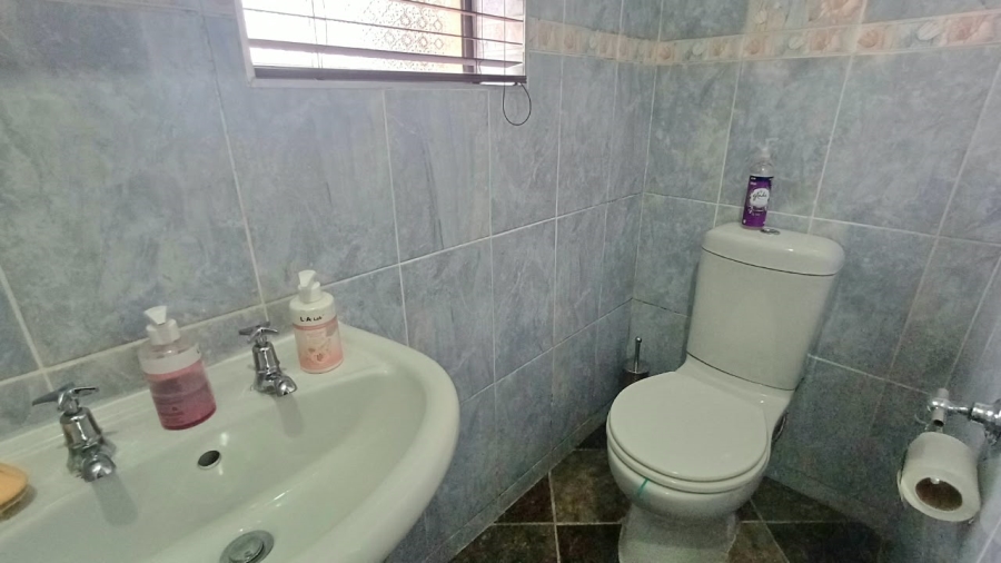 3 Bedroom Property for Sale in Strelitzia Park Eastern Cape